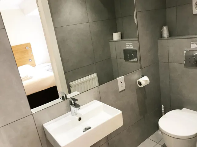 غرفة اقتصادية ثلاثية، Gidea Park Hotel 5/10