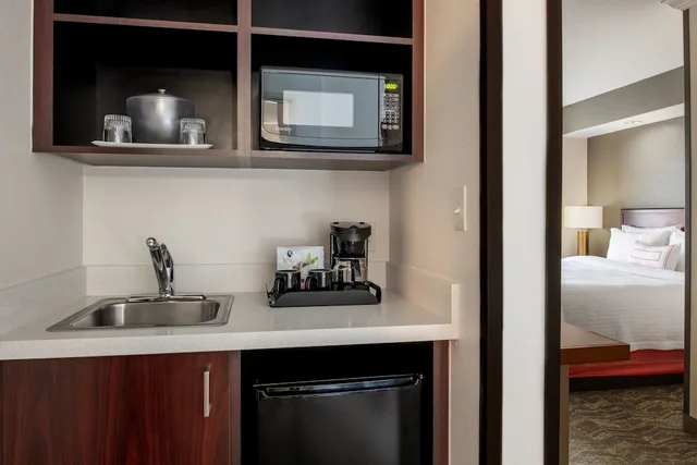 جناح بسرير كينج مع سرير سحّاب إضافي، SpringHill Suites by Marriott Portland Airport 4/4