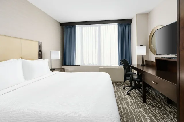 غرفة بسرير كينج بإطلالة على المدينة لذوي الإعاقة، Fairfield by Marriott Inn & Suites New York Midtown Manhattan/Penn Station 3/6