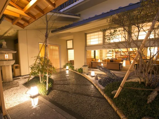 جناح بفرشتي فوتون، Matsui Honkan Ryokan 1/1