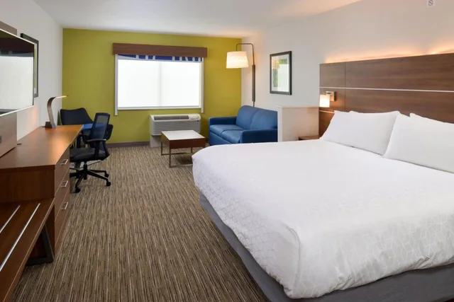 جناح لذوي الإعاقة، Holiday Inn Express And Suites Ottumwa 1/10