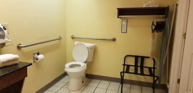 غرفة بسريرين مزدوجين لذوي الإعاقة، Quality Inn Bainbridge 9/10