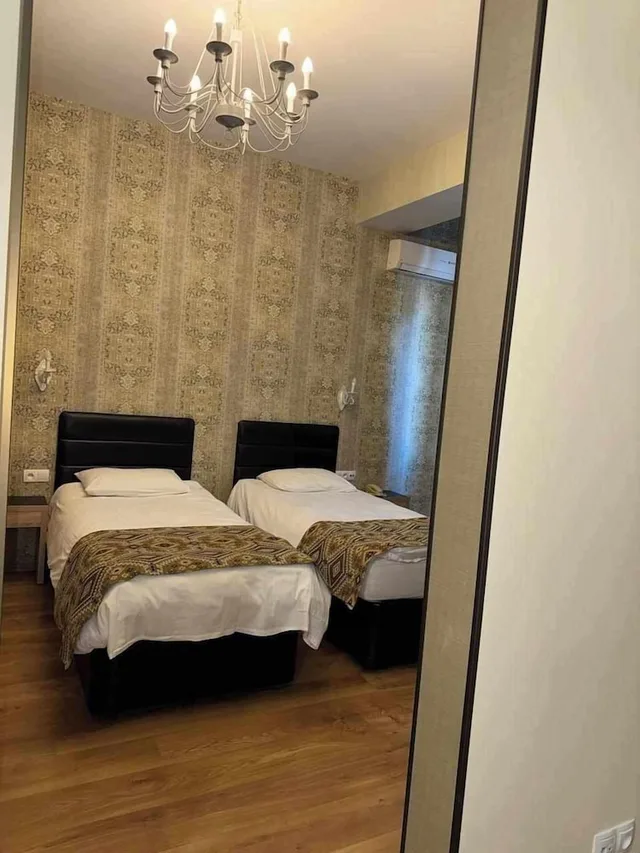 غرفة عائلية رباعية بسرير كوين وسريرين منفصلين بشرفة، Hotel Diamond Dat Exx Company 3/3