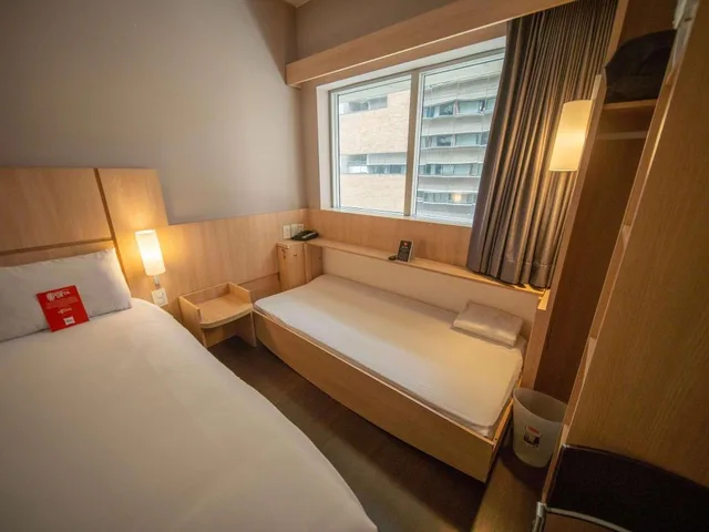 جناح بسرير مزدوج مع سرير إضافي، Ibis Medellin 2/9