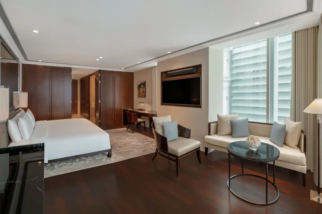 غرفة بسرير كينج، The Capitol Kempinski Hotel Singapore 6/9