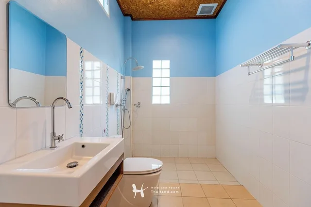 Coconut, Garden, Queen Bed, with Pool، Sea Far Resort 9/10