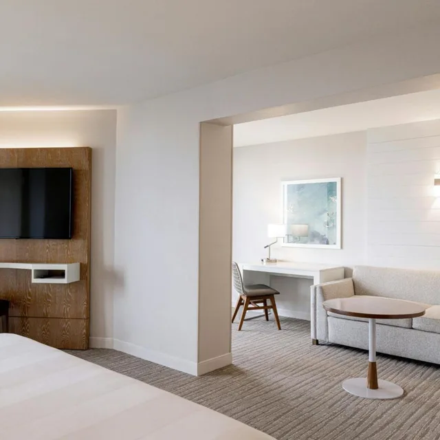 جناح جونيور بسرير كينج بإطلالة على البحر، Waikiki Beach Marriott Resort and Spa 4/5