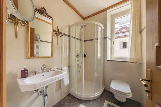 Lanai, Suite, Twin Beds، Grand Hotel Kronenhof 2/2