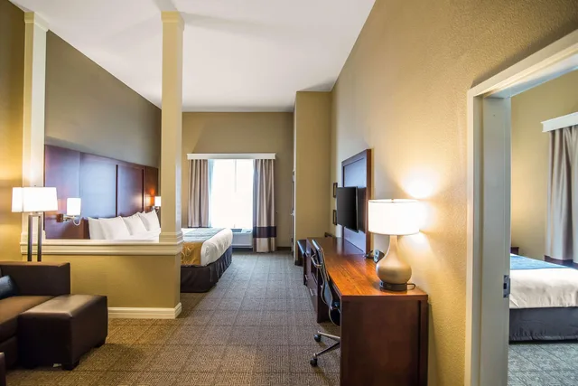 جناح بسرير كينج وسرير كوين، Comfort Suites Dodge City, KS 4/5