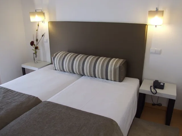 غرفة بسريرين منفصلين بشرفة، Casa Do Vale 4/6