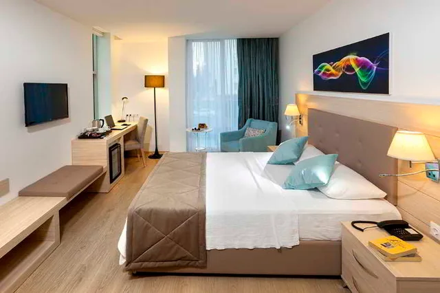 Room, Double Bed, Land View، The Room Hotel & Apartments 1/2