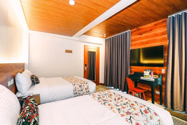 Lodge, King Bed، Kimberly Tagaytay Hotel 1/5