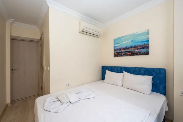 غرفة قياسية بسرير كوين، Hotel Grand Istanbul 1/4