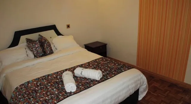 suite, Davis Court Nyeri 3/4