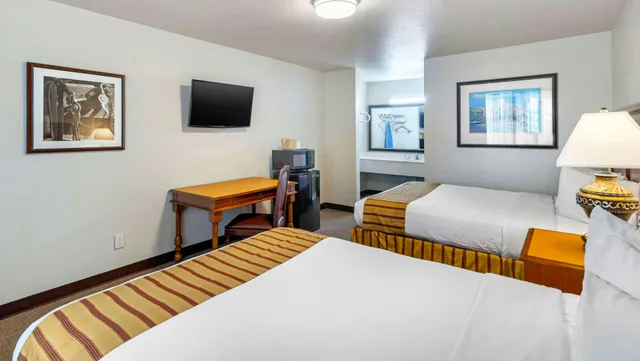 غرفة بسريرين كوين، Magnuson Grand Hotel and Conference Center Tyler 4/5