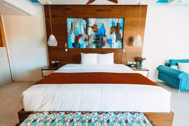 جناح جونيور بسرير كينج بإطلالة على البحر بحوض استحمام، Azura Beach Resort - Adults Only 2/6
