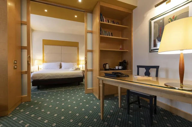 Suite, City Life Hotel Poliziano 3/5