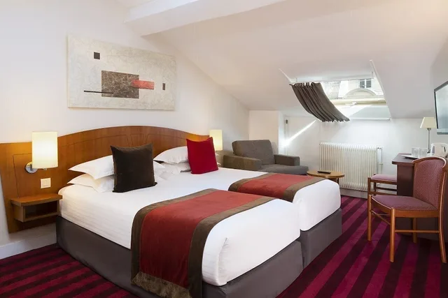 غرفة متصلة عائلية، Europe Hotel Paris Eiffel 1/6