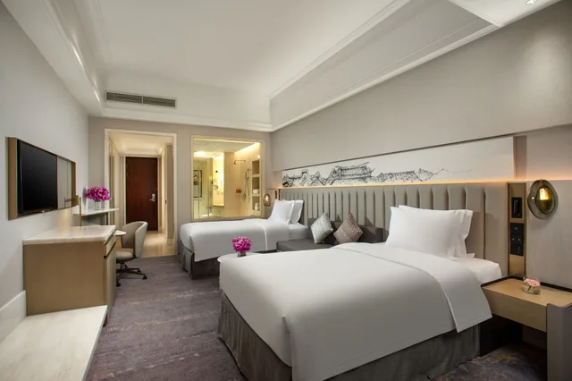غرفة بريميوم بسريرين مزدوجين بإطلالة على النهر، Crowne Plaza Fuzhou South 3/5
