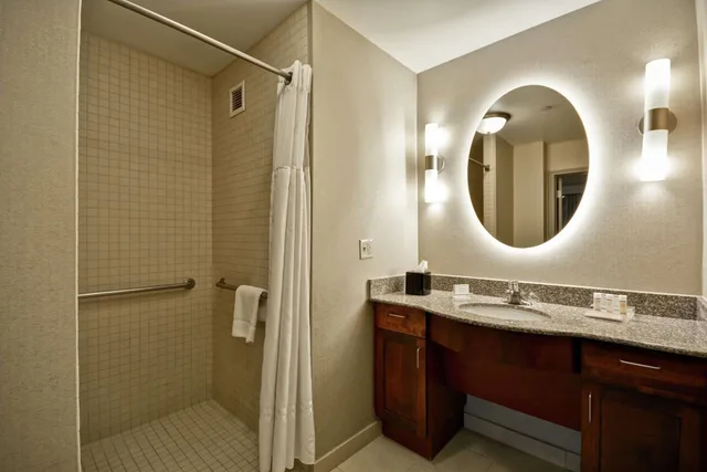 جناح بسرير كينج بغرفة نوم واحدة مع أريكة، Homewood Suites By Hilton Palm Desert 2/3
