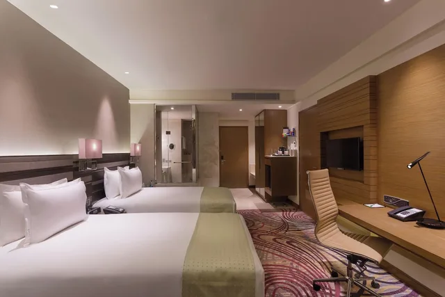 غرفة قياسية بسريرين منفصلين للمدخنين، Holiday Inn Jaipur City Centre by IHG 4/7