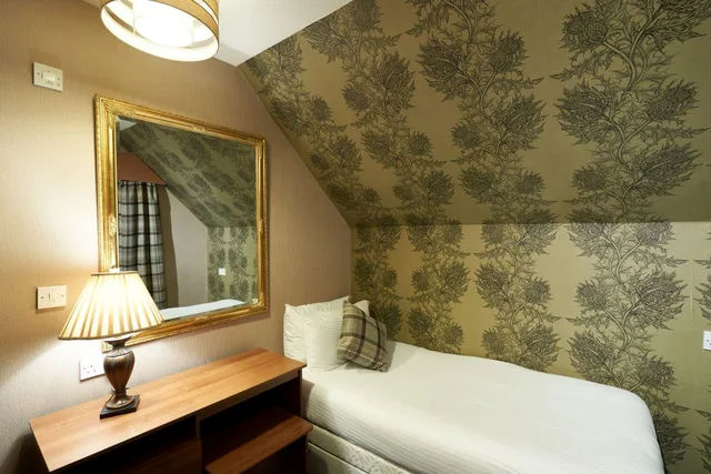 غرفة مفردة، Loch Kinord Hotel 1/1