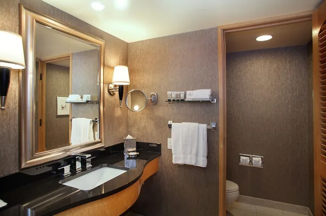 غرفة ديلوكس بسريرين مزدوجين بإطلالة على المرفأ، Pan Pacific Vancouver 3/5