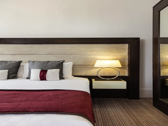 غرفة ديلوكس بسريرين منفصلين، Mercure Aberdeen Caledonian Hotel 2/4