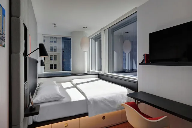 غرفة بريميوم بسرير كينج بإطلالة، citizenM Chicago Downtown hotel 2/5