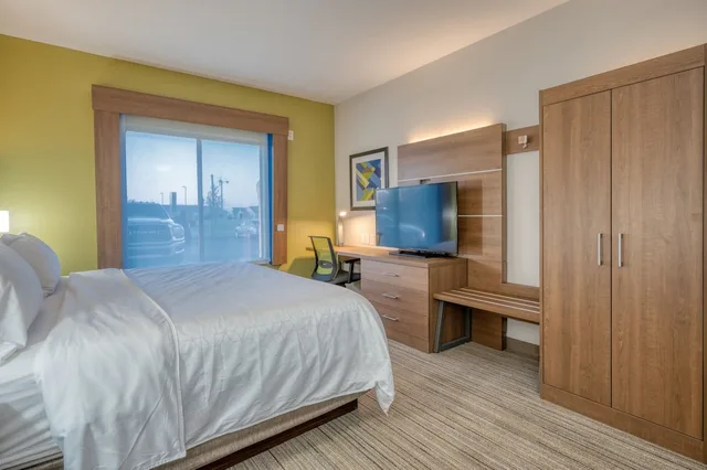 غرفة قياسية بسرير كوين لذوي الإعاقة، Holiday Inn Express Hotel And Suites Greenville 1/4