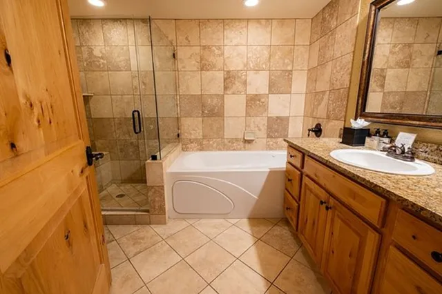 جناح بسريرين كوين بغرفة نوم واحدة، Silverado Lodge 10/10