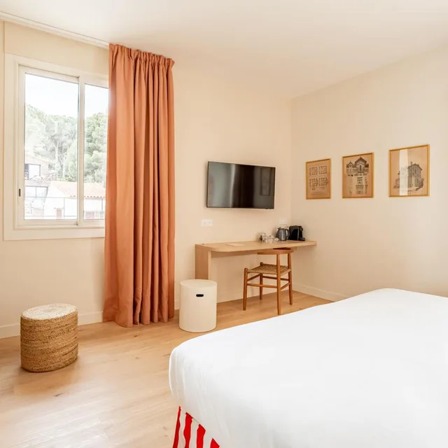 غرفة سوبيريور بإطلالة على البحر بشرفة، Villa Camille Hotel & Spa 1/5