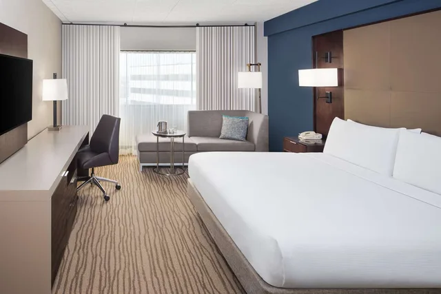 جناح بسرير كينج، DoubleTree by Hilton Hotel Newark Airport 1/1