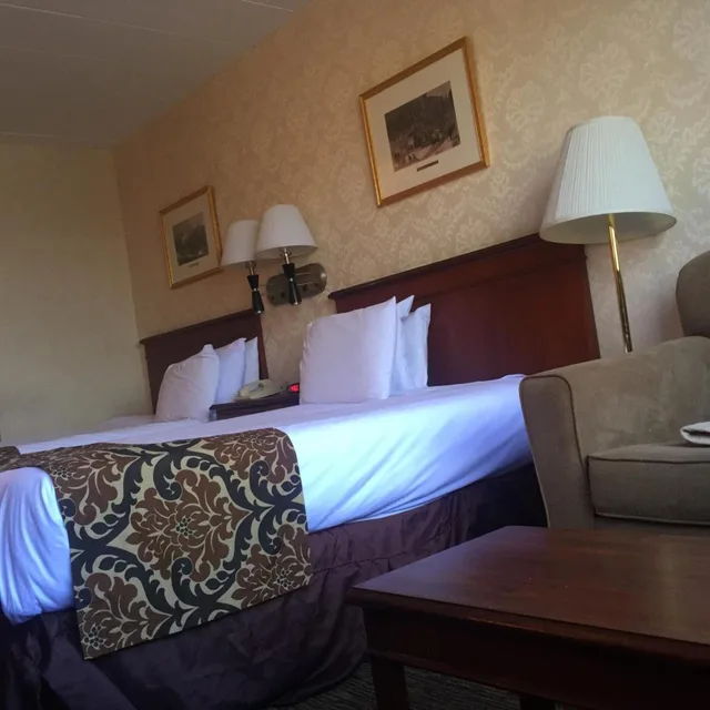 غرفة بسرير مزدوج مع أريكة، Airway Inn at LaGuardia 5/5