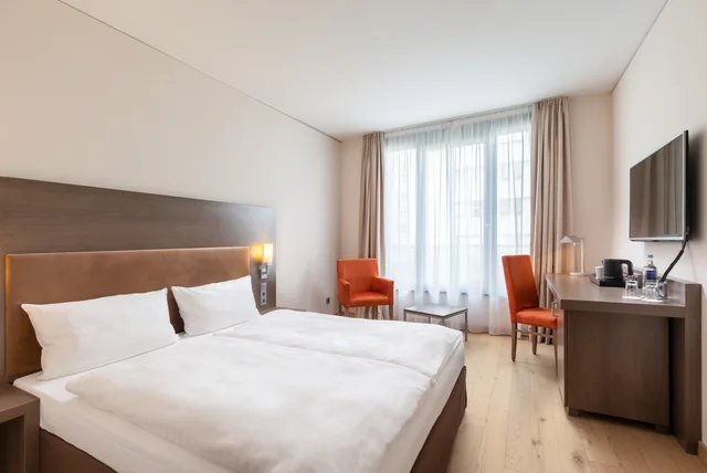غرفة بزنس، Intercityhotel Dresden 2/7