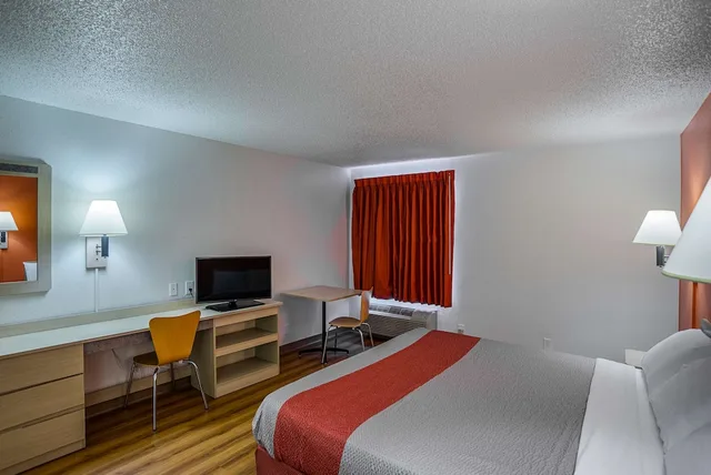 غرفة ديلوكس بسرير كينج، Motel6 Tucson, AZ - North 4/10