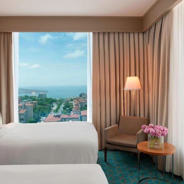 Executive, Twin Beds, Bosphorus View, Club Lounge Access، Renaissance Istanbul Polat Bosphorus Hotel 4/7
