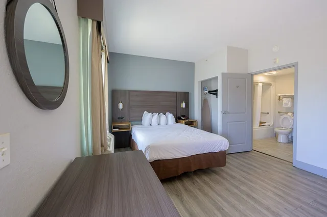 جناح استوديو بسرير كوين لذوي الإعاقة، Hawthorn Suites By Wyndham Panama City Beach Fl 2/6