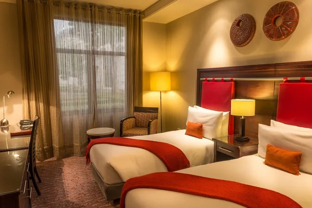 غرفة سوبيريور بسريرين منفصلين، Mondior Emperors Palace 2/3