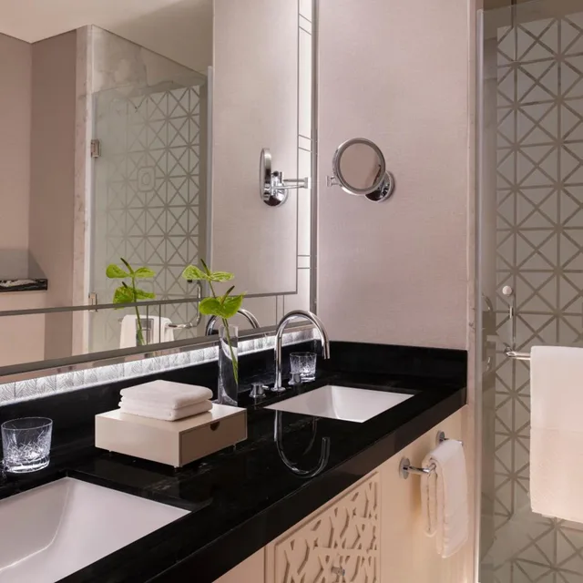 2 Bedrooms, Town House, Suite, Pool Side, Patio، The St. Regis Marsa Arabia Island, The Pearl Qatar 6/10