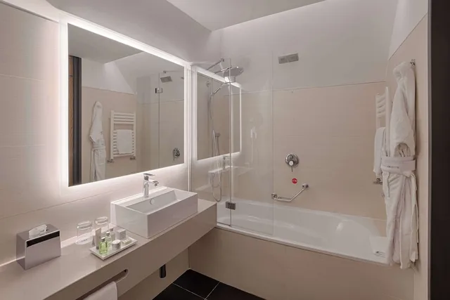 Junior Suite, Double Bed, VIP Floor، NH Collection Milano Touring 6/7