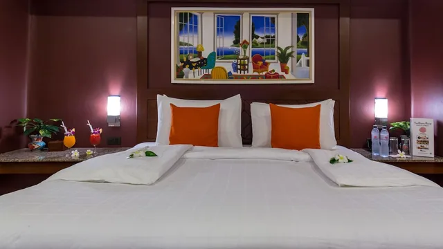 غرفة ديلوكس بسرير كوين وسرير فردي، Pacific Club Resort 9/10