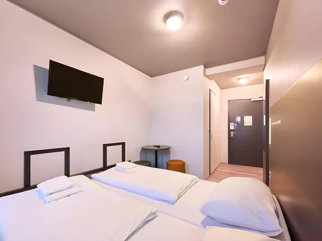 غرفة بسرير مزدوج، a&o Bremen Hauptbahnhof 1/2