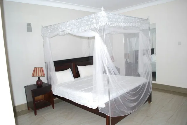 Deluxe, Queen Bed, Cephas Inn 3/10