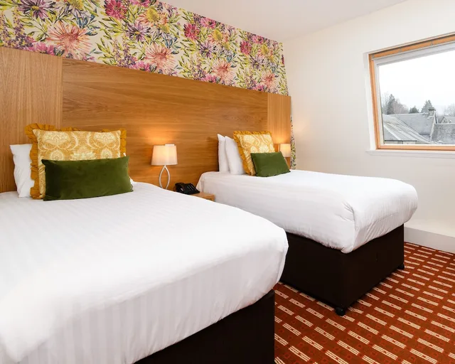 غرفة مريحة بسريرين منفصلين، Fishers Hotel 5/10