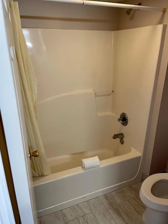 غرفة بسرير كينج، Smoky View Inn 5/8
