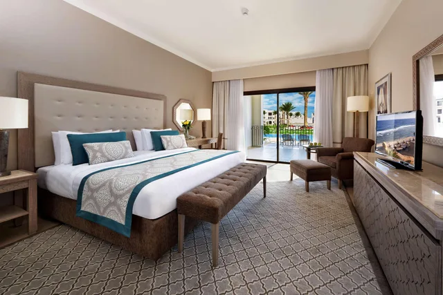 Swim Up, Deluxe, Family, Triple, Queen Bed، Steigenberger Alcazar Couples and Families Only 1/1