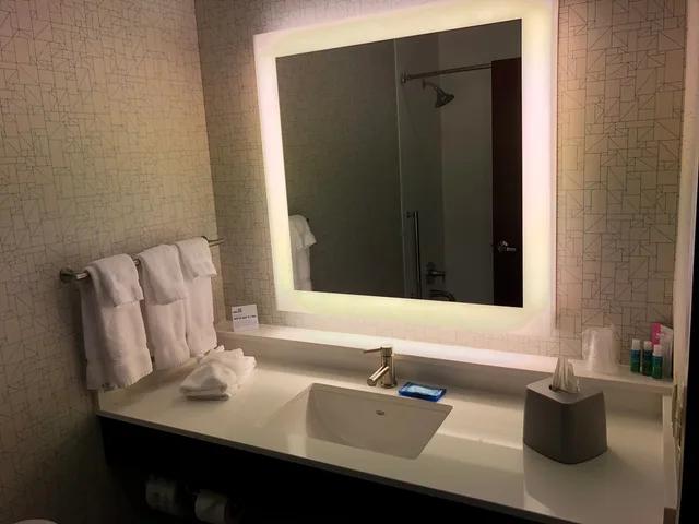 غرفة قياسية بسرير مزدوج، Holiday Inn Express Hotel And Suites Seaside Convention Center 2/2
