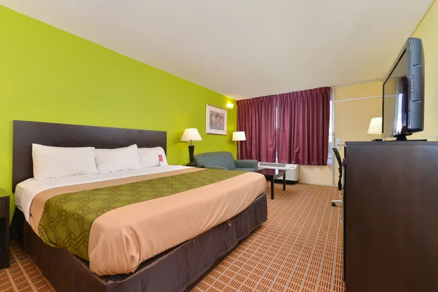 غرفة بسرير كينج، Days Inn by Wyndham Harrisonburg 4/10