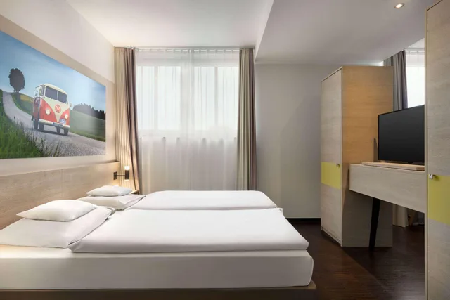 غرفة كومفورت لذوي الإعاقة، Vienna House Easy by Wyndham Osnabruck 2/3